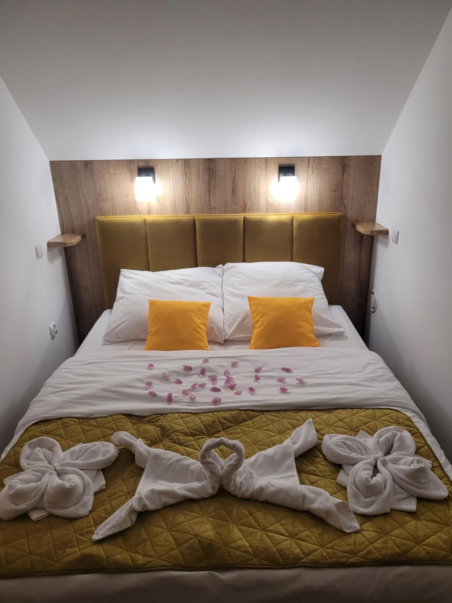 Urocza Kryjowka Ze Spa Lesko Ngoại thất bức ảnh