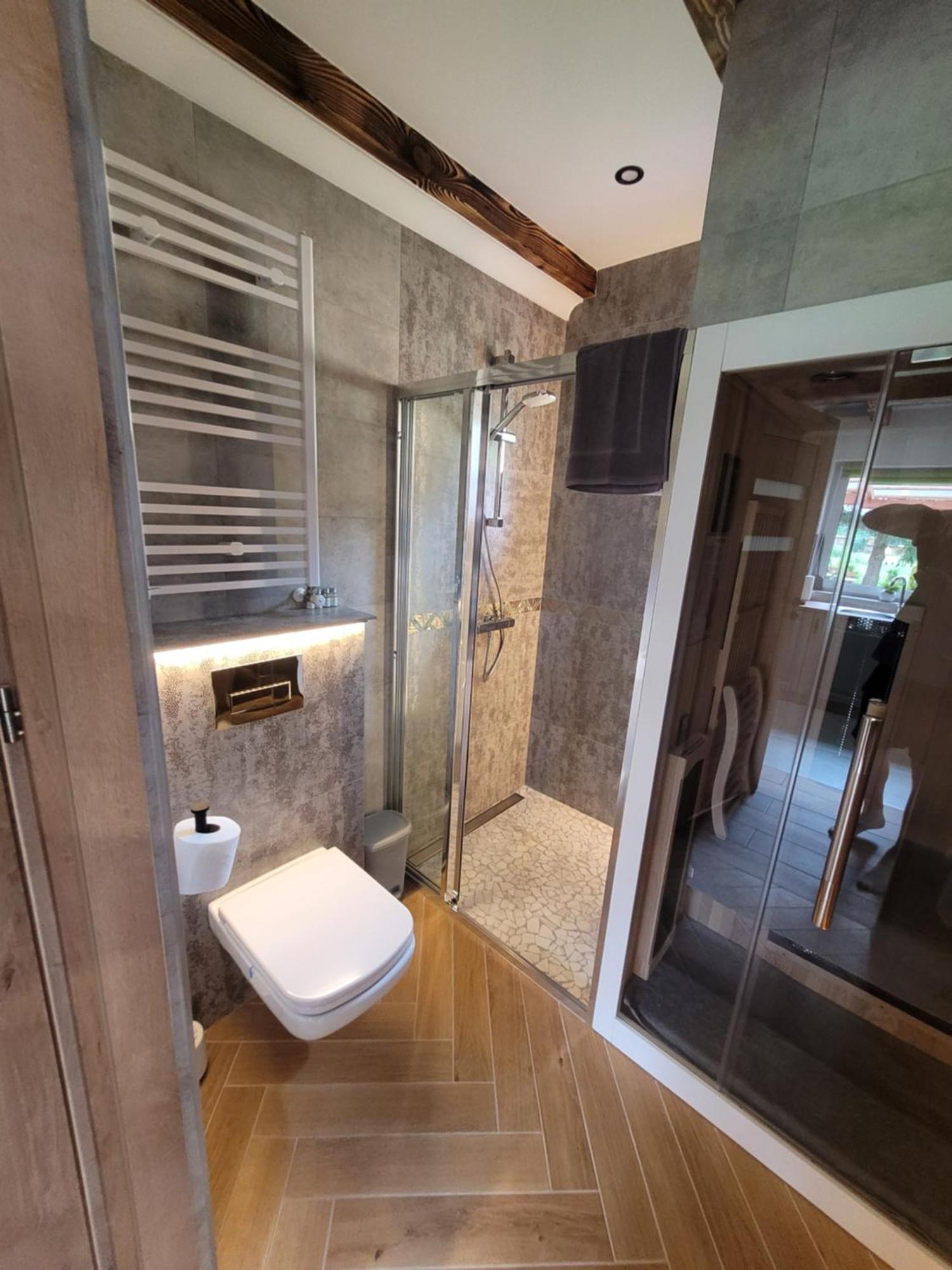 Urocza Kryjowka Ze Spa Lesko Ngoại thất bức ảnh